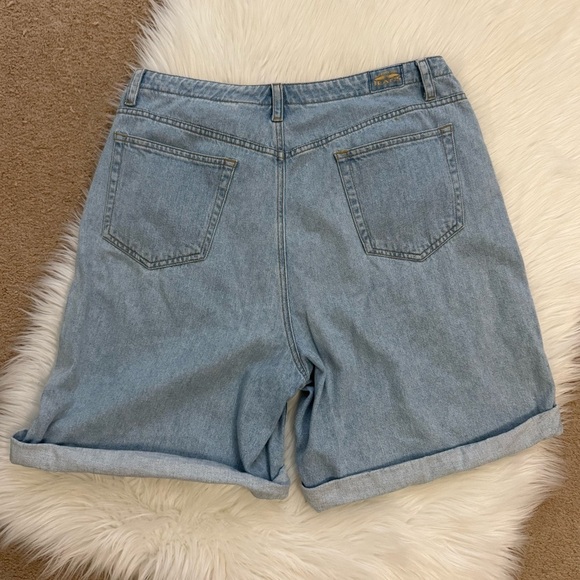Liz Claiborne 90’s Light Blue Denim Women's Mom Shorts 10 - Picture 5 of 6